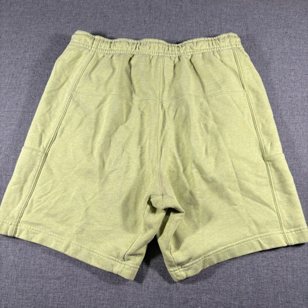 Nike Sportswear Shorts Mens Medium Lime Green DD7043-730 Fleece Grind Logo